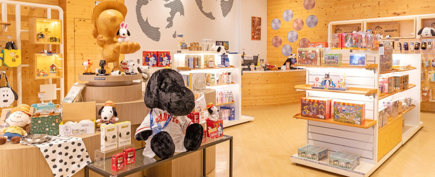 Snoopy Souvenir Shop