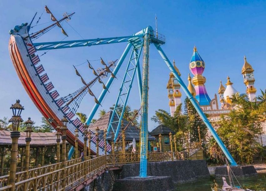 Leofoo Village Theme Park Package