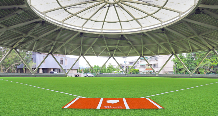 室內圓頂區棒球場