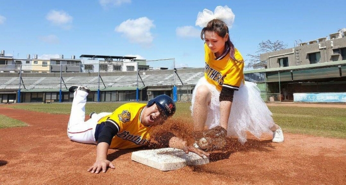 兄弟野球場-野球殿堂 & 野球殿堂ガーデンホテル